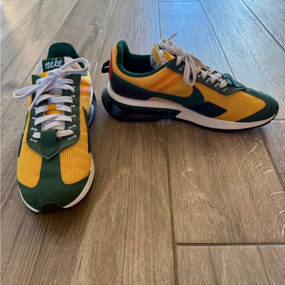 Nike Air Max Men’s University Gold Gorge Yellow Green Black Shoes Sz 8.5 new